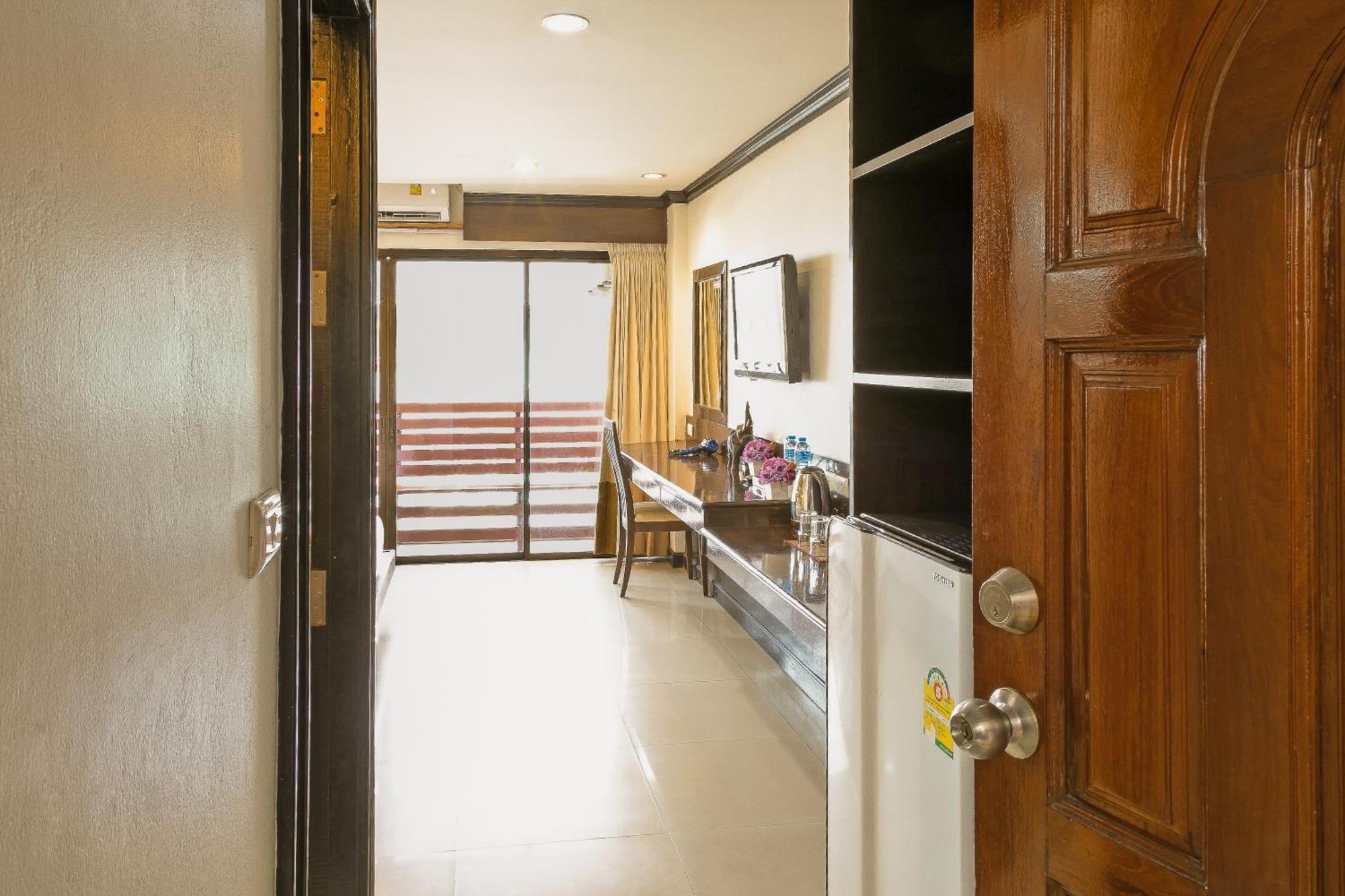 Best Venue Hotel Patong Dış mekan fotoğraf